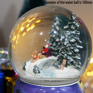 Nouveau Design personnalisé 100mm décorations de noël globe à neige en résine avec lumières de musique - Product Image 3