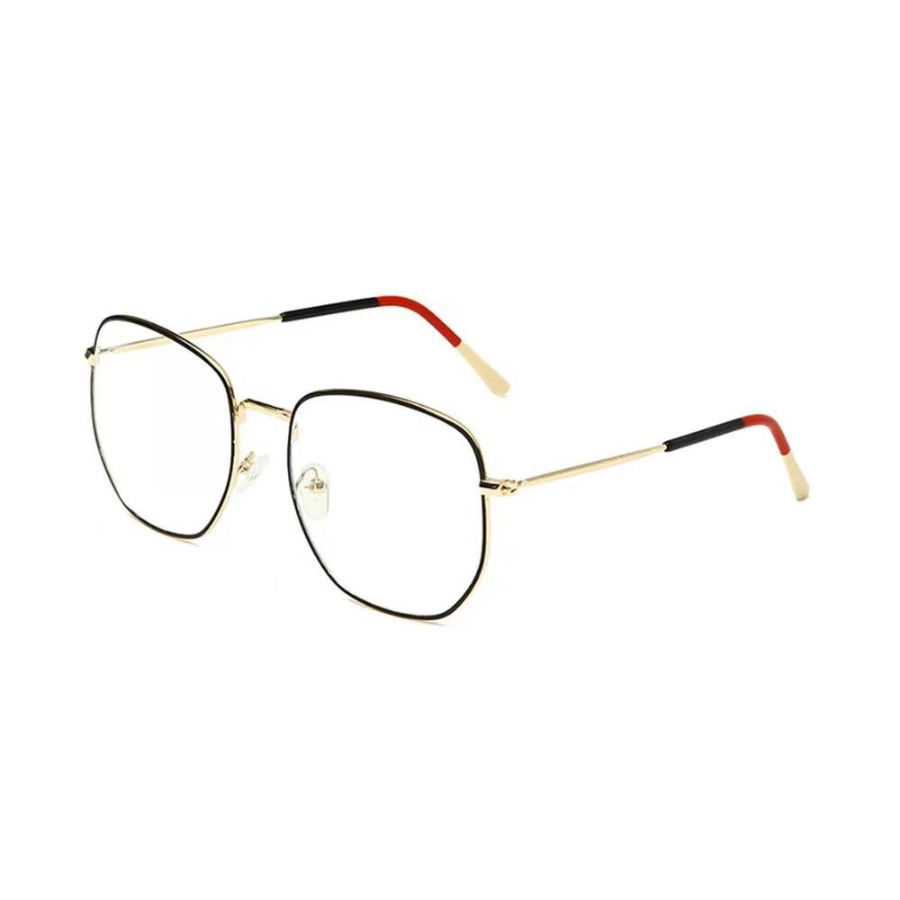 Film blanc cadre en or cercle noir