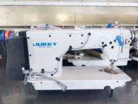 JUKKY 9806 Nouvelle Machine à Coudre Industrielle à Point Noué Numérique à Entraînement Direct et Alimentation par Traction Haute Vitesse pour Usine de Confection