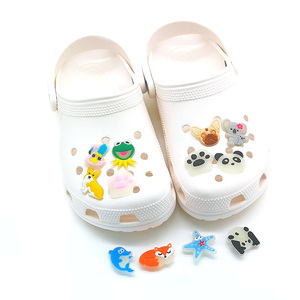 Chien Fluorescent Koala Fox Panda Animal Series Luminous Glow in the Dark Silicone Shoe Charms Boucles pour décorations de chaussures - Product Image 6