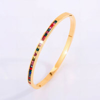 Bracciale Personalizzato in Acciaio Inossidabile Placcato Oro 18K con Zirconi Anti-Ossidazione, Gioiello di Design per Donne