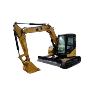 La mini pelle Caterpillar Cat308C de 8 tonnes a d'excellentes performances et un prix bas - Product Image 1