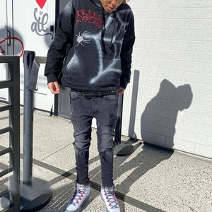 Sweat-shirt streetwear imprimé surdimensionné à bords bruts et taille cintrée pour homme - Product Image 2