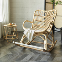 Fauteuil à bascule inclinable en rotin naturel tissé pour salon et balcon, été, Boconcept Indonésie