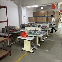 Machine à coudre industrielle automatisée pour la fabrication de sacs et de chaussures