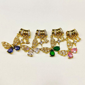 CZ9360 Dijes Colgantes Triples de <span class=keywords><strong>Mariposa</strong></span>, Flor de Tulipán y Circonita con Agujero Grande, Bañados en Oro de 18k, Compatibles con Pulseras de Estilo Europeo - Product Image 5