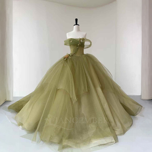 Robe de bal vert sauge Nt85 avec accessoires floraux, décolleté cœur, dos corset, grande taille Jancember - Product Image 3