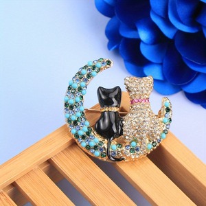 Broche de luxe en forme de chat dans la lune pour femmes et hommes, accessoires de bijoux exquis avec strass - Product Image 4