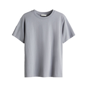 Camiseta Sólida para Mujer Bright Shape, Diseñada para un Uso Cómodo con Silueta Relajada que Ofrece un Estilo Diario Enfocado en la Moda - Product Image 1