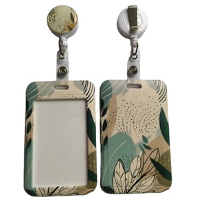 ที่ใส่บัตรแบบยืดหดได้สำหรับใช้งานกลางแจ้งพร้อมคลิปโลหะ - ของขวัญส่งเสริมการขายสีสันสดใสสำหรับการเดินป่าและการทำงาน - Product Image 4