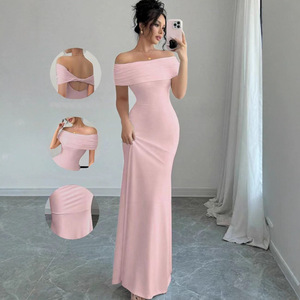 Lussuoso Abito Lungo Invernale in Cashmere con Spalle Scoperte, Vestito da Sera Attillato con Diamanti e Schiena Scoperta per Feste, Matrimoni, Cerimonie e Balli di Gala - Product Image 2