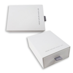 Caja de Regalo Extraíble con Diseño Cuadrado para Perfumes y Aceites Esenciales, con Impresión UV, Estilo Minimalista y Moderno para Cosméticos - Product Image 4