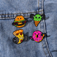 En gros, badges en émail souple amusants sur le thème de la remise en forme et des aliments, motifs de dessins animés mignons (crème glacée, pizza, burger, beignet) et haltères, badges de revers, broches, badges