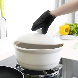 Gants de cuisine en coton matelassé épais bleu et rouge avec poignée en silicone, résistants à la chaleur, antidérapants, avec boucle de suspension - Product Image 4