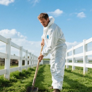 Ropa de Seguridad Desechable Ligera de Material SS, Impermeable, Antiestática, Protección Completa del Cuerpo, Protección <span class=keywords><strong>Contra</strong></span> Salpicaduras Limitada - Product Image 4