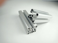 Profil Aluminium Industri Standar Eropa 1540 Rel Pemandu Tiga Slot yang Diperkuat Profil Paduan Aluminium 15*40 Rangka Aluminium