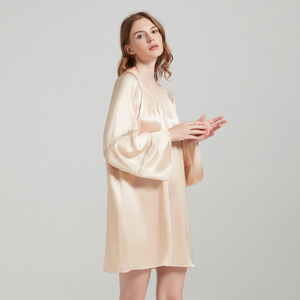 Pigiama in <span class=keywords><strong>raso</strong></span> pesante ricamato a farfalla Casual da casa con cuciture in pizzo 100% tinta unita estiva in seta di gelso - Product Image 3