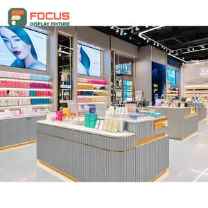 Exhibidor de Materiales Mixtos para Interiores de Tiendas Contemporáneas, Diseño de Interiores para Tiendas de Cosméticos - Product Image 1