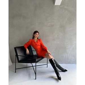 Robe mini moulante en jersey respirant à col en V, robe de cocktail noire - Product Image 1