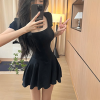 Robe trapèze unie décontractée à col en U et manches courtes, ultra-extensible, respirante, amincissante, écologique, pour les sorties de jour, purement séduisante et sexy