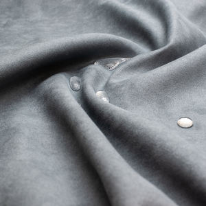 गर्म बिक्री प्रीमियम वाटरप्रूफ ठोस माइक्रोस्सूट नरम माइक्रोफाइबर भूरे रंग के लिए टिकाऊ मोटी नकली कपड़े - Product Image 1