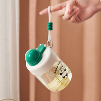 Bouteille d'eau pour enfants 550 ml en PC avec couvercle rotatif et paille, tasse de sport anti-fuite avec sangle pour l'école, les voyages, cadeau