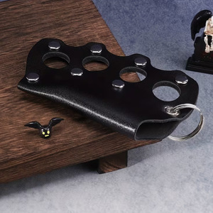 En stock: Funda para encendedor tipo Knuckle Duster, encendedor de exterior con llavero, funda de cuero, funda para encendedor de hombre de cuero PU. - Product Image 3