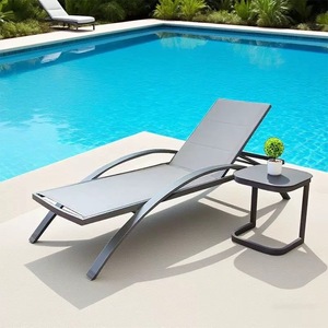 Chaise longue de piscine réglable en aluminium avec dossier en maille pour l'extérieur - Product Image 5