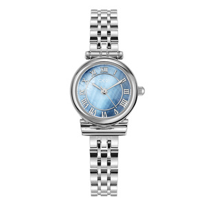 Reloj de cuarzo con esfera de números romanos y pulsera de metal para mujer - Product Image 1
