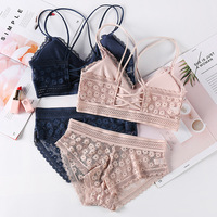 Ropa interior Sexy de encaje para mujer, conjunto de sujetadores y bragas acolchados, sin cierre, espalda cruzada, Color Rojo