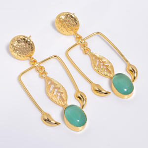 Antiguo pendiente de piedras preciosas de Latón chapado en oro de 14K, exportador de joyas de piedras preciosas de latón de moda para niñas y mujeres - Product Image 4