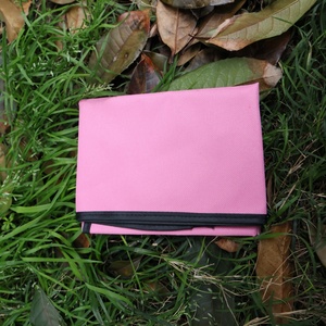 Tapis de repotage de jardin moderne en HDPE, écologique, pour le repiquage des plantes, pliable, pour le jardinage intérieur et le changement de terreau - Product Image 2