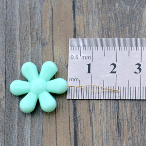 Renkli el dikiş aracı çiçek şekli kolay plastik iğne geçirici - Product Image 6