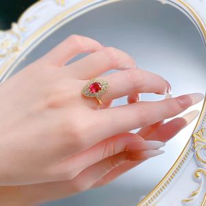 Nuovo Anello in Argento S925 Stile Palazzo Retrò di Lusso con Zircone Rosso Ellittico 6 * 8mm, Gioiello da Matrimonio - Product Image 5