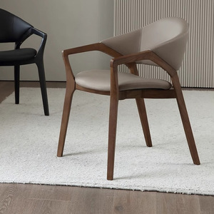 La chaise de salle à manger de style chinois avec dossier <span class=keywords><strong>en</strong></span> bois massif pour un usage domestique avec un <span class=keywords><strong>fauteuil</strong></span> <span class=keywords><strong>en</strong></span> <span class=keywords><strong>cuir</strong></span> décontracté haut de gamme - Product Image 6