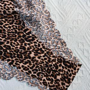 Confezione da 10 Pezzi di Slip Triangolari Stampati Senza Cuciture a Vita Media per Donna, con Elastico Confortevole, in Tessuto di Nylon, Biancheria Intima Femminile all'Ingrosso - Product Image 6