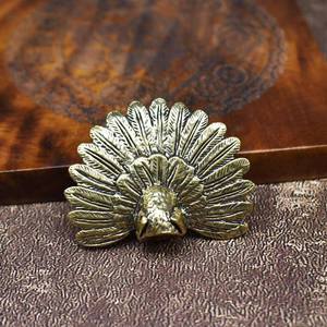 تمثال طاووس نحاسي للمكتب، زخرفة طاووس بحاجز مفتوح، حرف نحاسية منحوتة، تحف برونزية قديمة بالجملة - Product Image 3