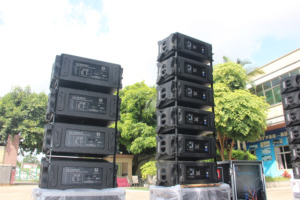 Ti Pro Audio System <span class=keywords><strong>Portable</strong></span> Line <span class=keywords><strong>Array</strong></span> LA110 Altavoz de sistema de sonido individual de 10 pulgadas - Product Image 6