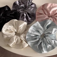 Vente en gros de chouchous en satin surdimensionnés avec logo personnalisé, couleur unie, accessoires pour cheveux pour filles