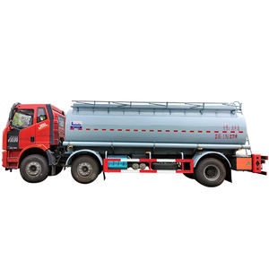 เรือบรรทุกของเหลวธรรมดา4x2 19.6ทรงสี่เหลี่ยมใหม่ส่งกำลังแบบแมนนวล6x2 - Product Image 1