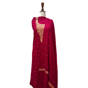 Traje de 3 Piezas Bordado para Mujer, con Bordado a Máquina, Tela Suave y Ligera, Diseño de Color Personalizado, Fabricante OEM ODM de Marca Privada - Product Image 4