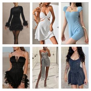 Venta al por mayor de ropa de moda casual a bajo precio: tops, trajes de baño, faldas, vestidos de noche y gowns para mujer. - Product Image 3