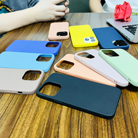 Coque de protection de téléphone portable antichute en TPU souple de couleur personnalisée de luxe pour iPhone 11 12 13 14 15 16 Pro Max Plus