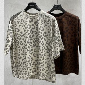 Fabricants de vêtements, t-shirt <span class=keywords><strong>à</strong></span> manches courtes <span class=keywords><strong>à</strong></span> col rond, imprimé <span class=keywords><strong>l</strong></span>éopard rétro, taille grande, ample, pour hommes, personnalisé, 240 g, nouveau, été - Product Image 1