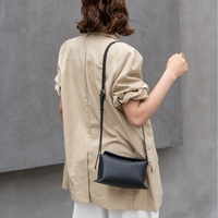 Sac à main Mahjong en cuir véritable souple personnalisé pour femme, sac à bandoulière Yuanbao Moon Dumpling avec fermoir magnétique détachable