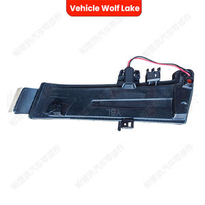 ไฟเลี้ยวกระจกมองหลังรถยนต์ Wolf Lake สำหรับ Mercedes Benz W221 W212 W204 S300 C180 หลอดฮาโลเจน - Product Image 1