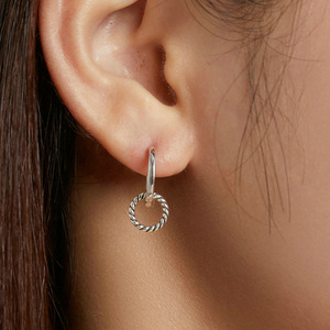 Orecchini a Cerchio Doppio Semplici e Cavi per Donne, Accessori per Orecchie Geometrici per Uso Quotidiano - Product Image 4