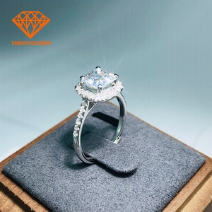 Bague de fiançailles personnalisée en or blanc massif 9k 14k 18k 1,0 carat 6,5 mm rond couleur D VVS Moissanite Diamant de laboratoire - Product Image 4