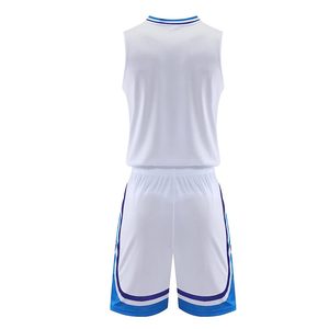 Fabricant en gros d'équipements sportifs pour équipes, uniformes de basket-ball avec design imprimé personnalisé, ensembles d'uniformes de basket-ball respirants - Product Image 3