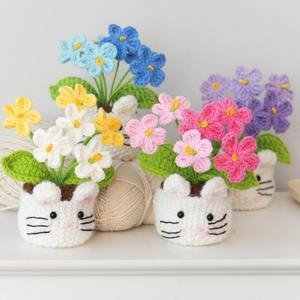 Muñeca de hilo tejida a mano, pequeña planta en maceta, regalo navideño, adorno de escritorio, pequeño objeto decorativo, planta en maceta, flor. - Product Image 3